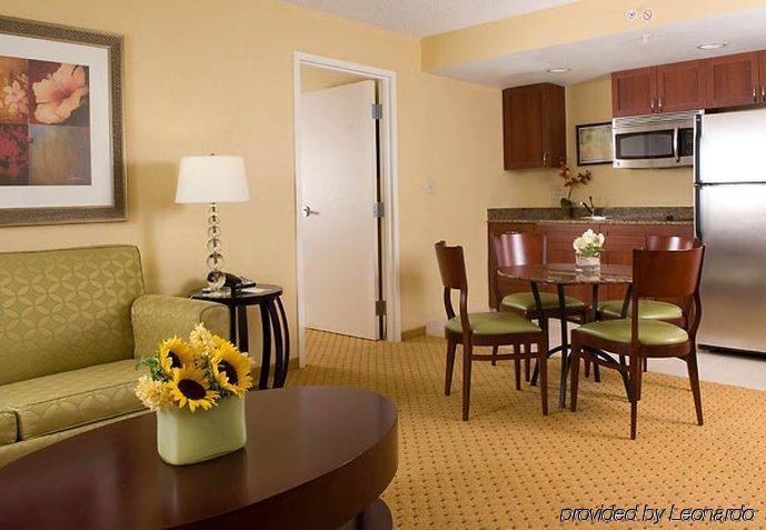 Courtyard Miami Hotel Coral Gables