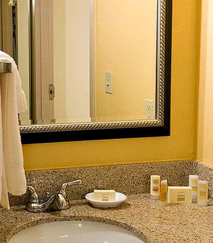 Courtyard Miami Hotel Coral Gables